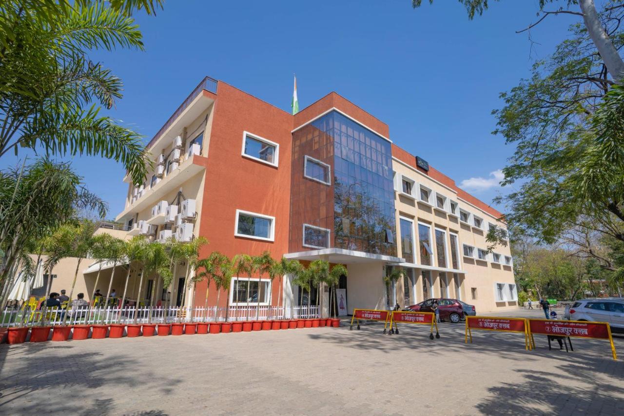 Hotel Stay Casa Bhopal Bagian luar foto