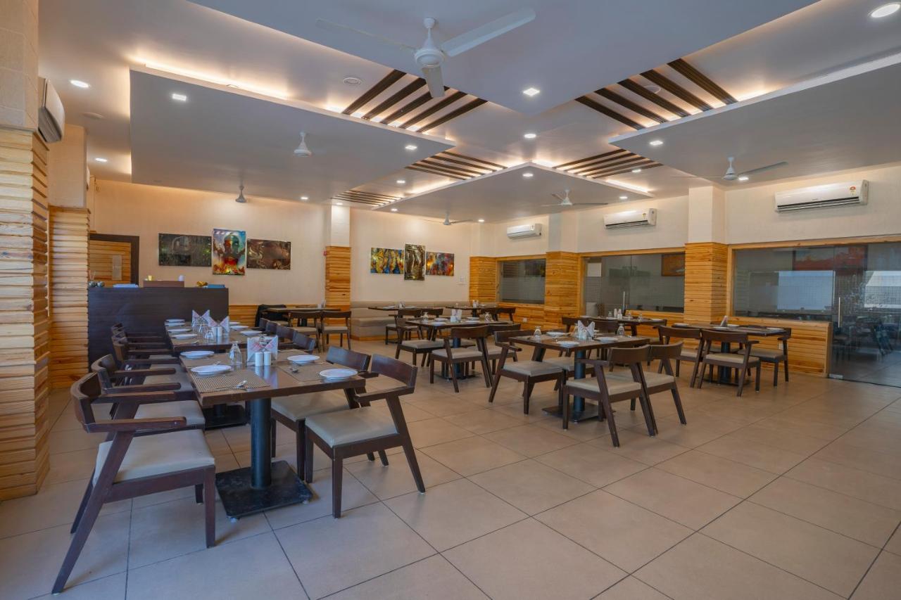 Hotel Stay Casa Bhopal Bagian luar foto