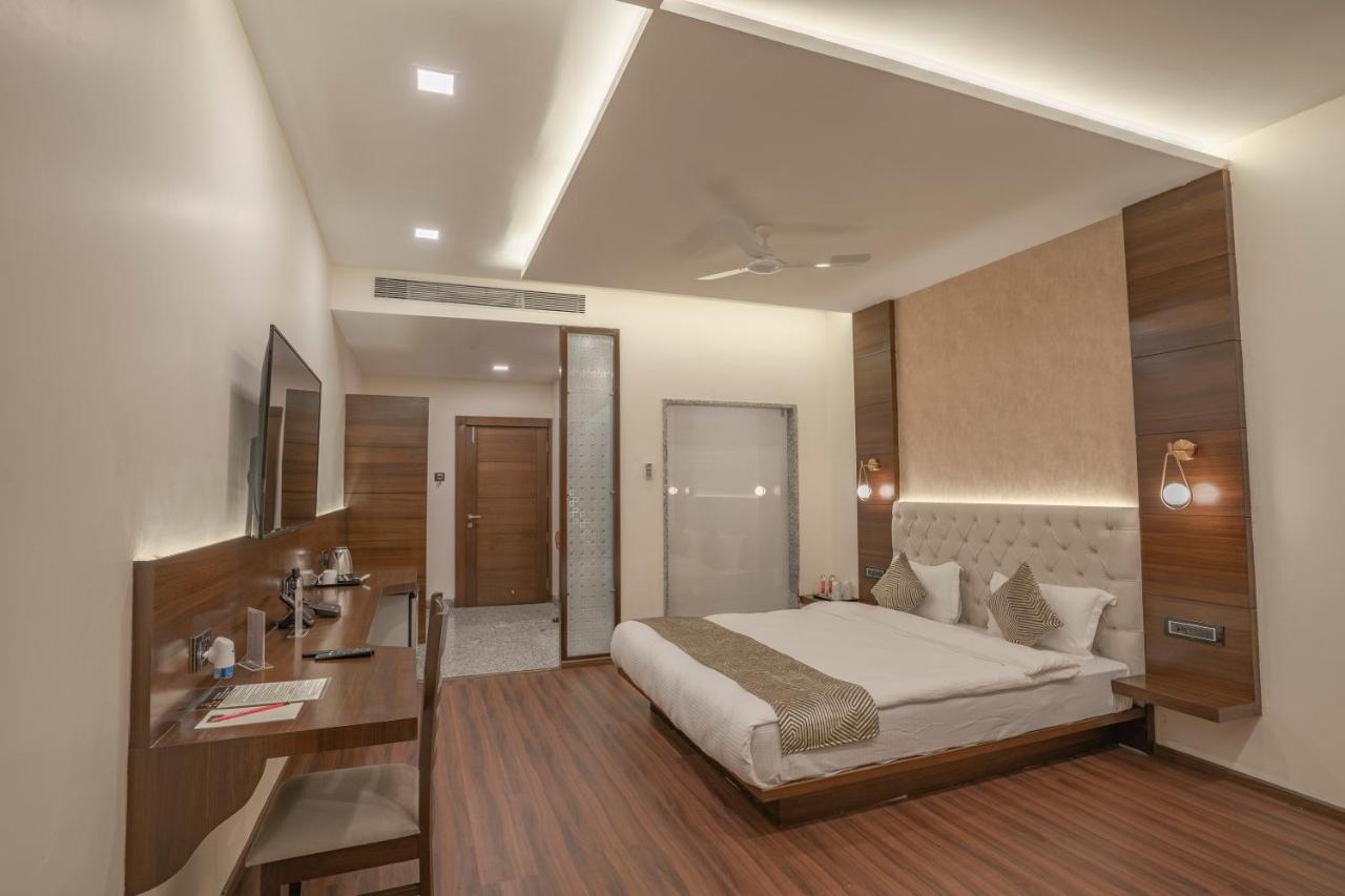 Hotel Stay Casa Bhopal Bagian luar foto
