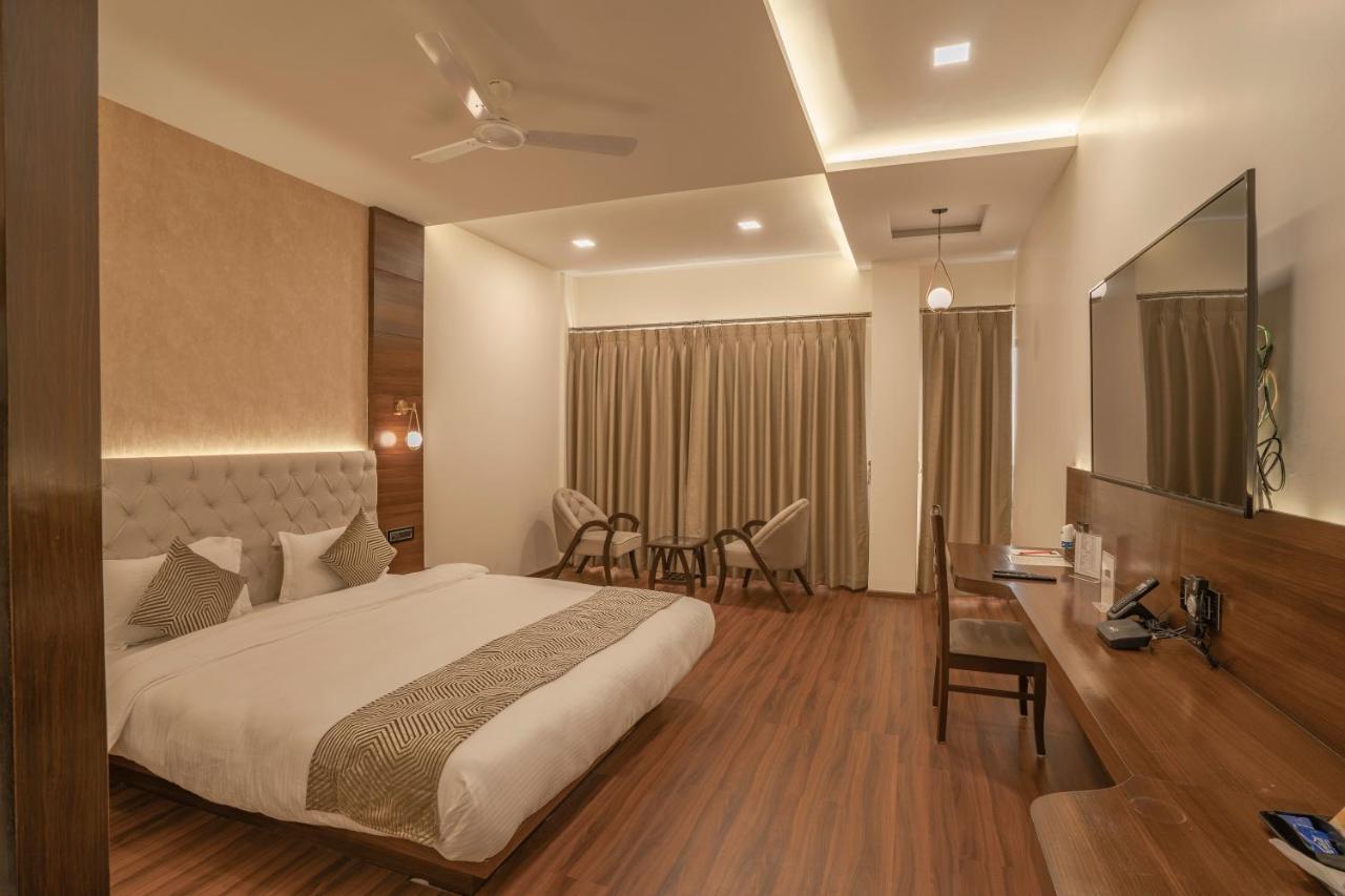 Hotel Stay Casa Bhopal Bagian luar foto