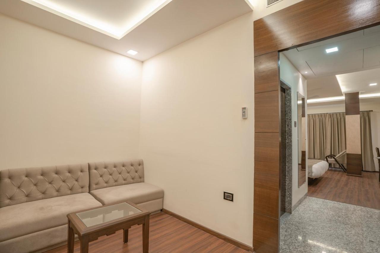 Hotel Stay Casa Bhopal Bagian luar foto