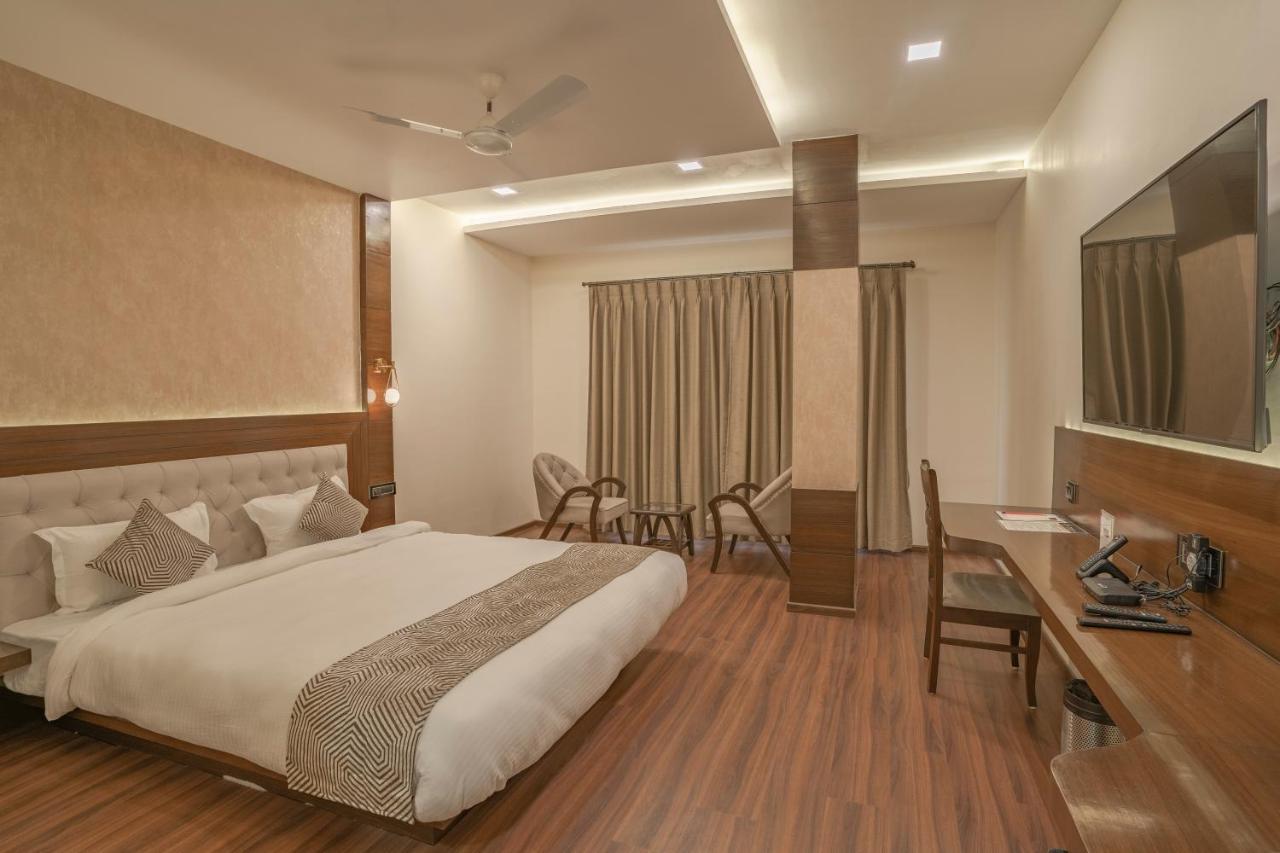 Hotel Stay Casa Bhopal Bagian luar foto