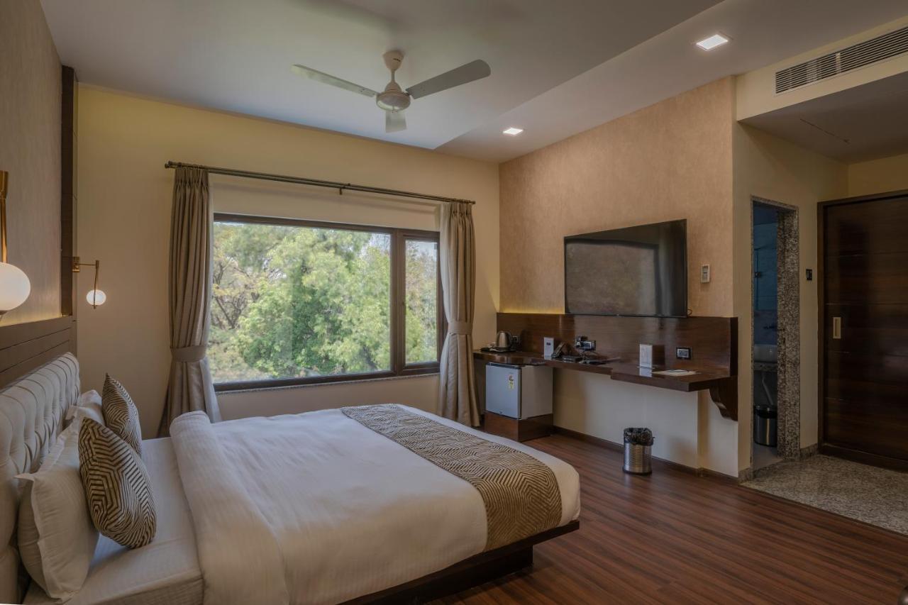 Hotel Stay Casa Bhopal Bagian luar foto
